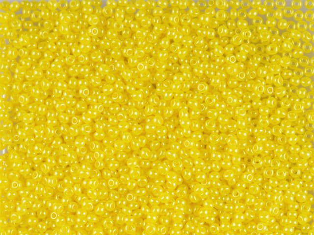 Preciosa product image for Seed 11/0 17186 (331-19001-10/0-17186)